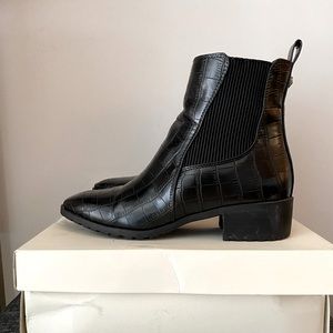 Anne Klein Boots